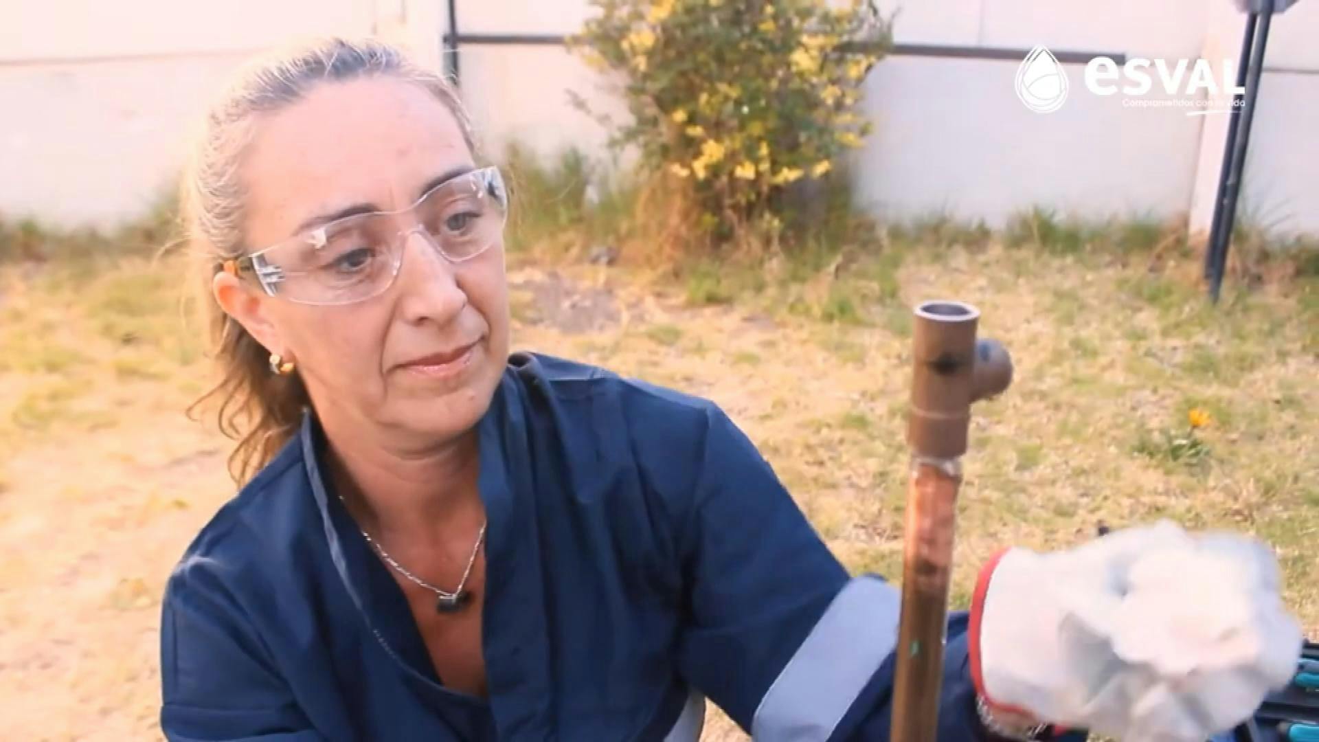 Esval inició el taller “Mujeres Gásfiter”, con más de 650 alumnas