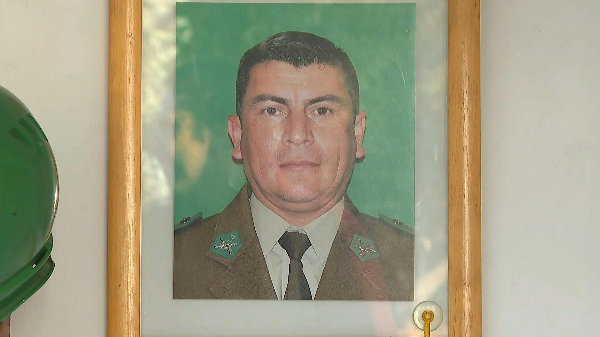 Familia de Suboficial Mayor Carlos Retamal pide justicia tras reconstitución de escena del homicidio