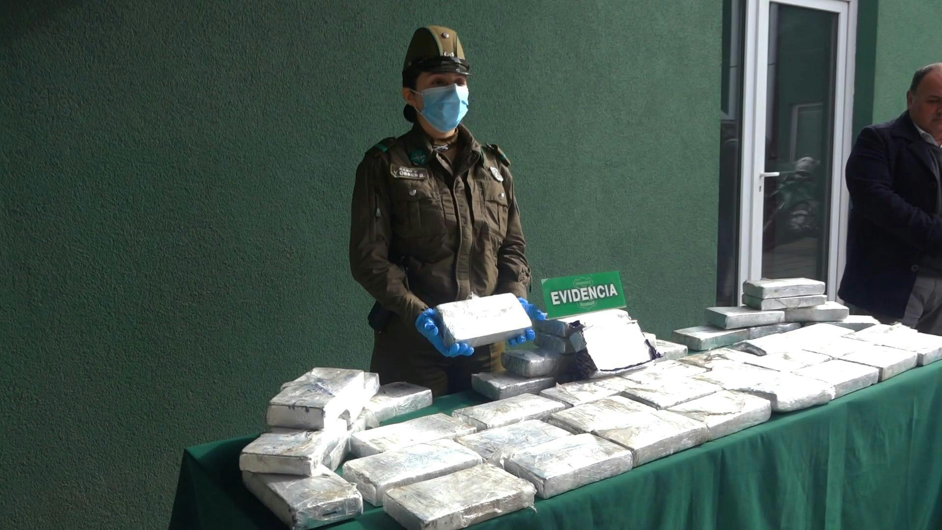 Carabineros logra millonario decomiso de droga en Llay Llay