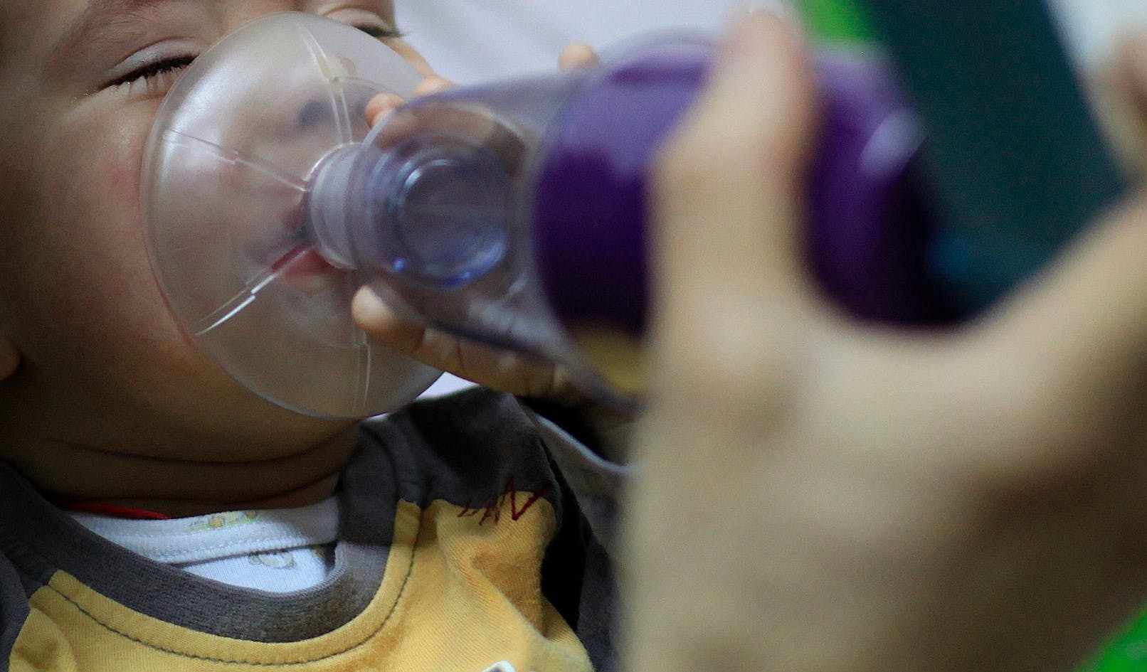 Doctora por alza de enfermedades respiratorias: Llama la atención que son pocos los niños que tienen solamente un virus