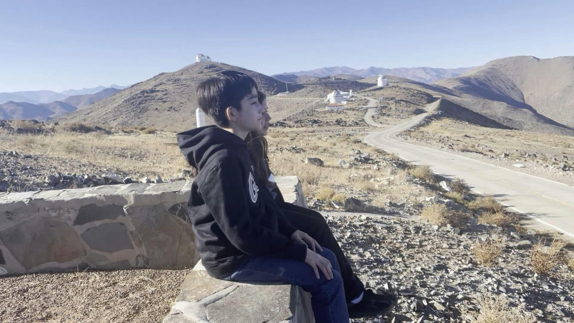 Estudiantes ganadores del Congreso Astronómico Escolar visitaron el observatorio Las Campanas en Atacama