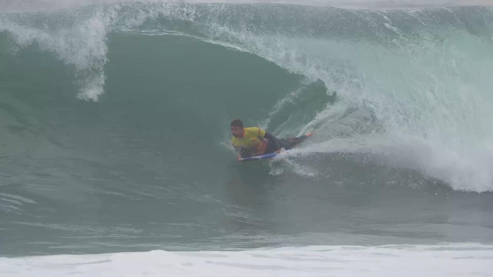 Rider de Taltal sufrió caída en mundial de bodyboard