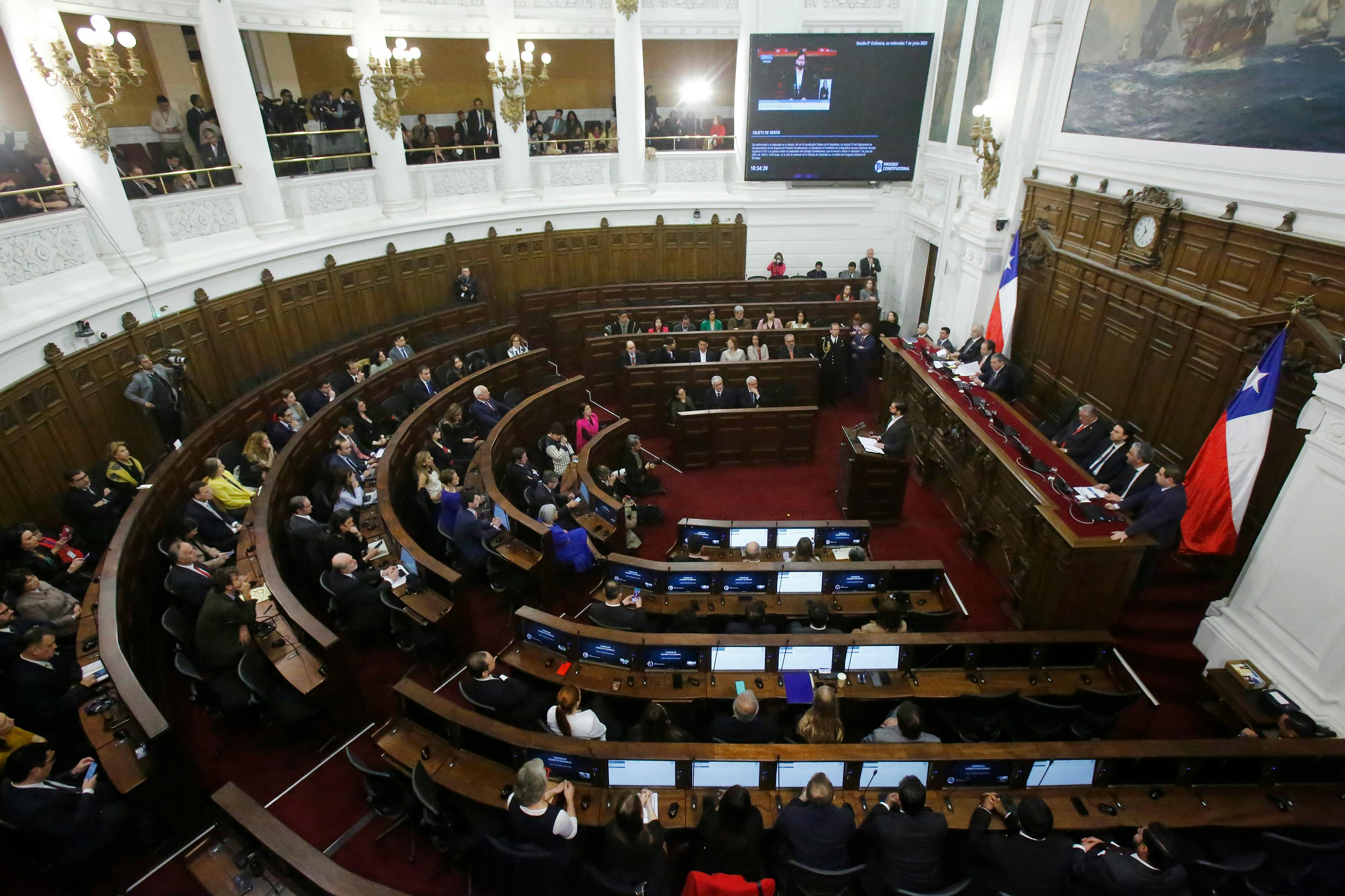 Académico por proceso constituyente: Hay fuerte distancia de la ciudadanía, desconfianza y poca credibilidad