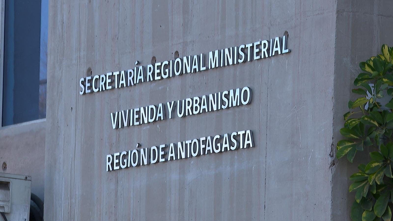 Seremi de vivienda renuncia a su cargo tras ser cuestionado por aprobar millonarios proyecto a fundación