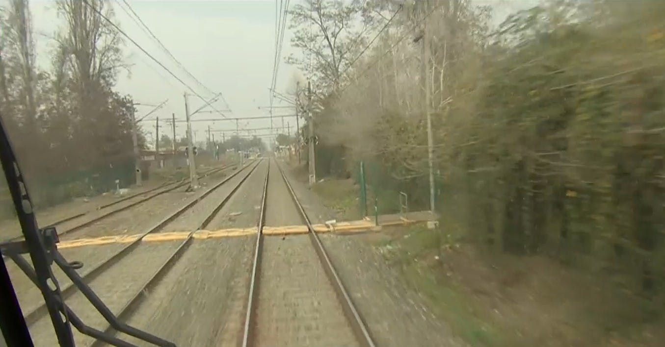 Conocimos la cabina de conducción del tren