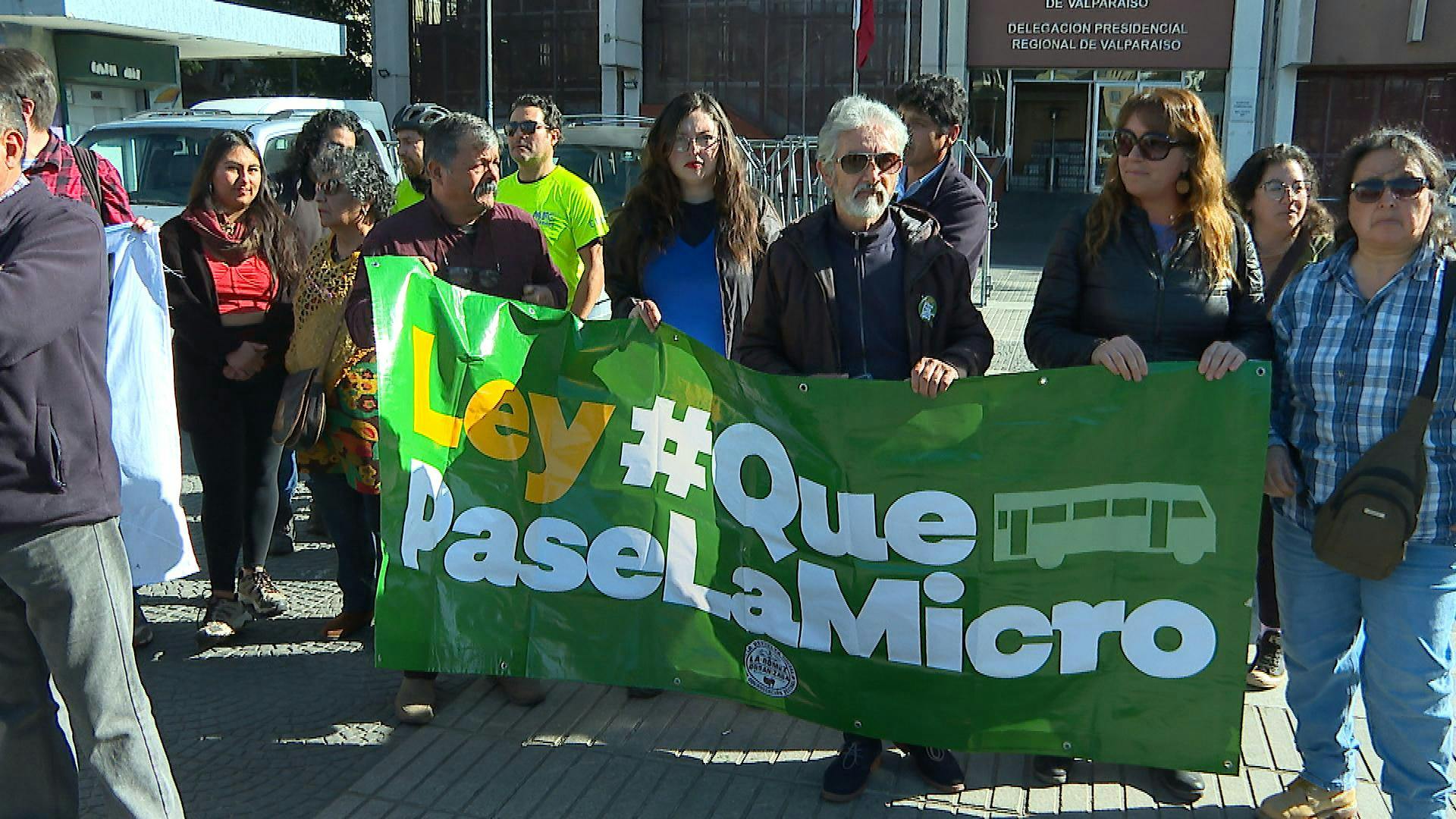 fPiden instalar validadores en los microbuses para mejorar la calidad del transporte público