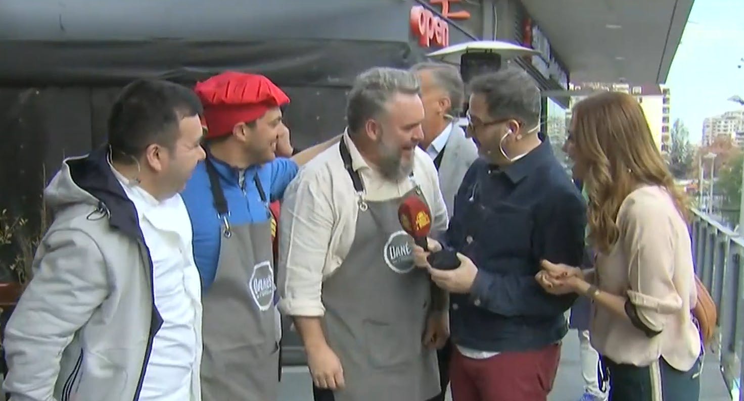 ¡Nos fuimos a comer unos chacareros! Animadores con hambre se fueron del estudio