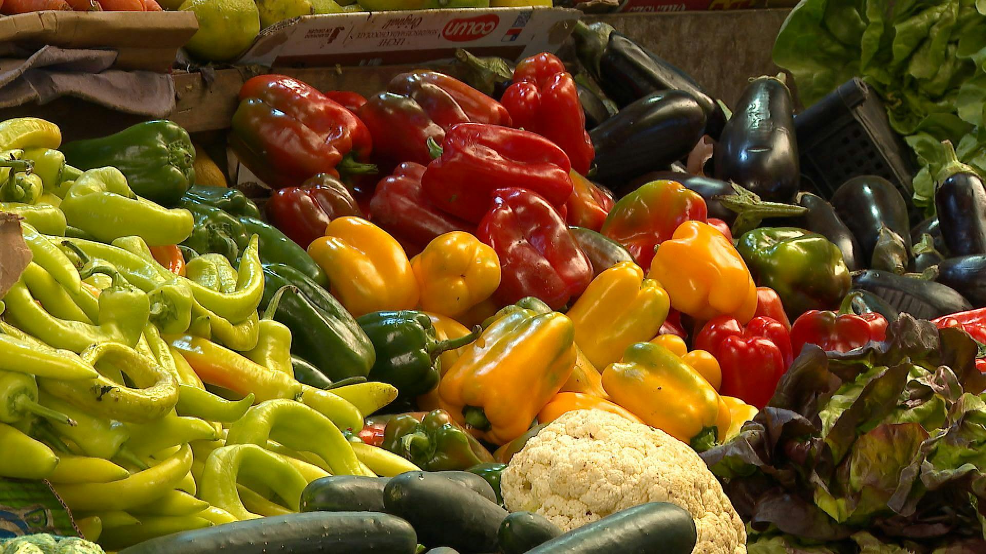 Porteños están preocupados ante el alza de frutas y verduras por los daños en las cosechas que sufrieron los agricultores