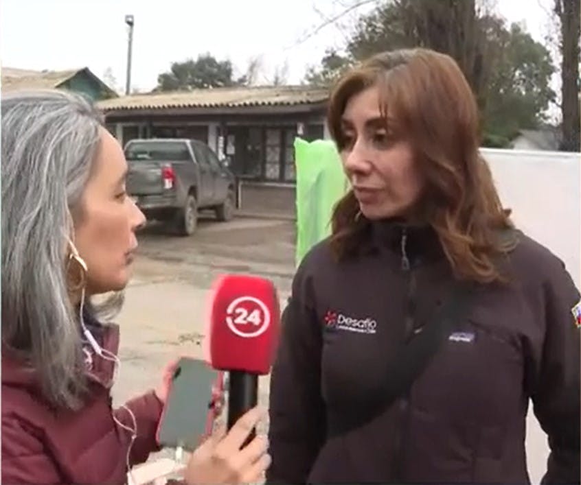 Coltauco y Licantén: Carmen Gloria Arroyo y Desafío Levantemos Chile entregan los primeros kits para familias afectadas