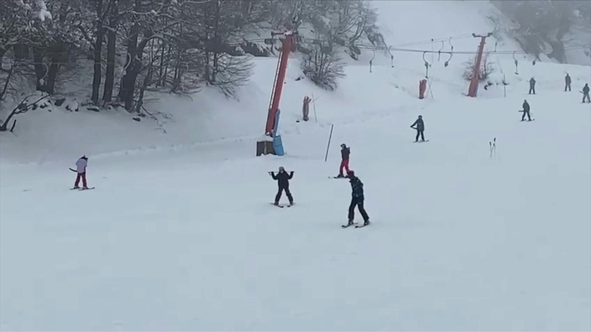 Comienza a caer la nieve en Nevados de Chillán