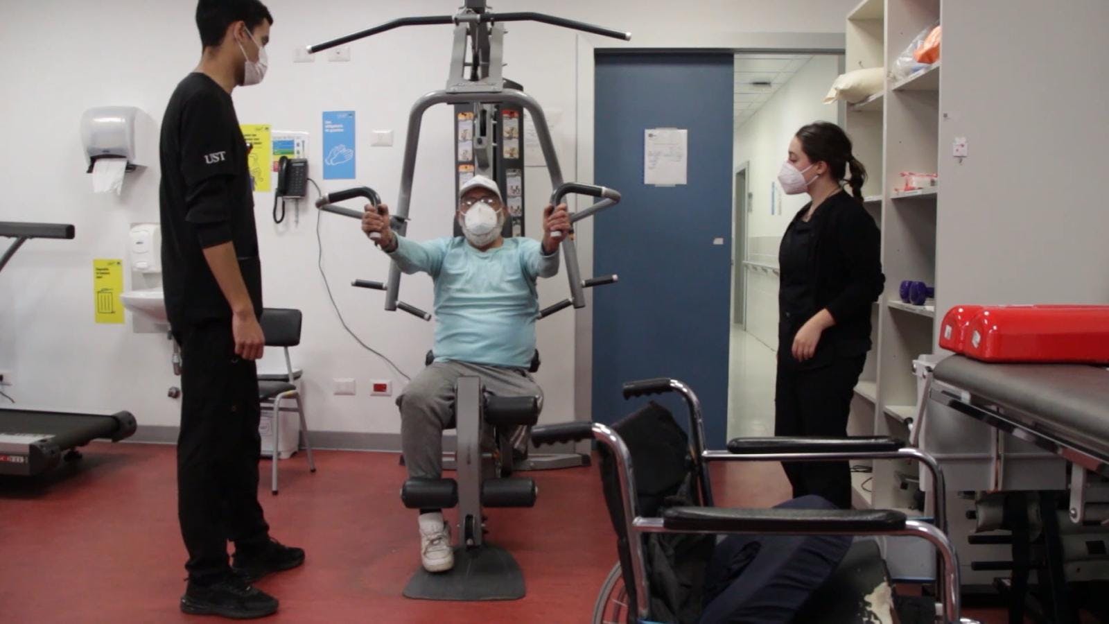 Área de atención física del hospital regional reabre sus puertas 