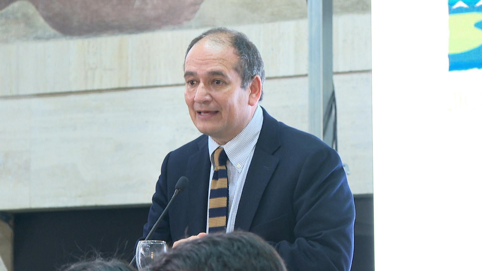Díaz niega clientelismo por fundaciones