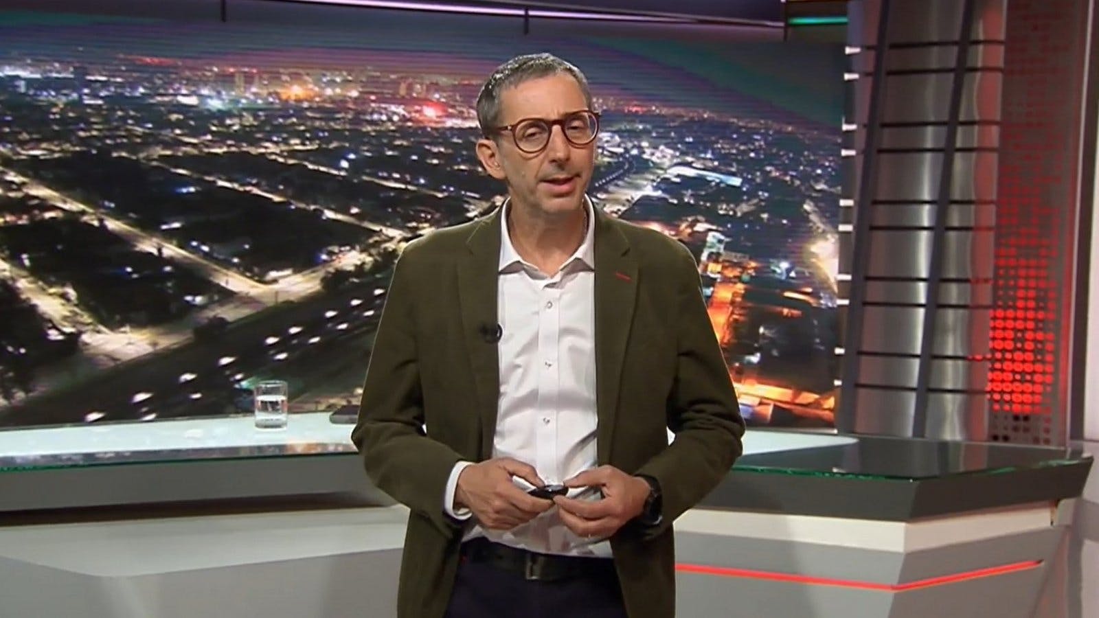 Medianoche - Lunes 17 de julio 2023