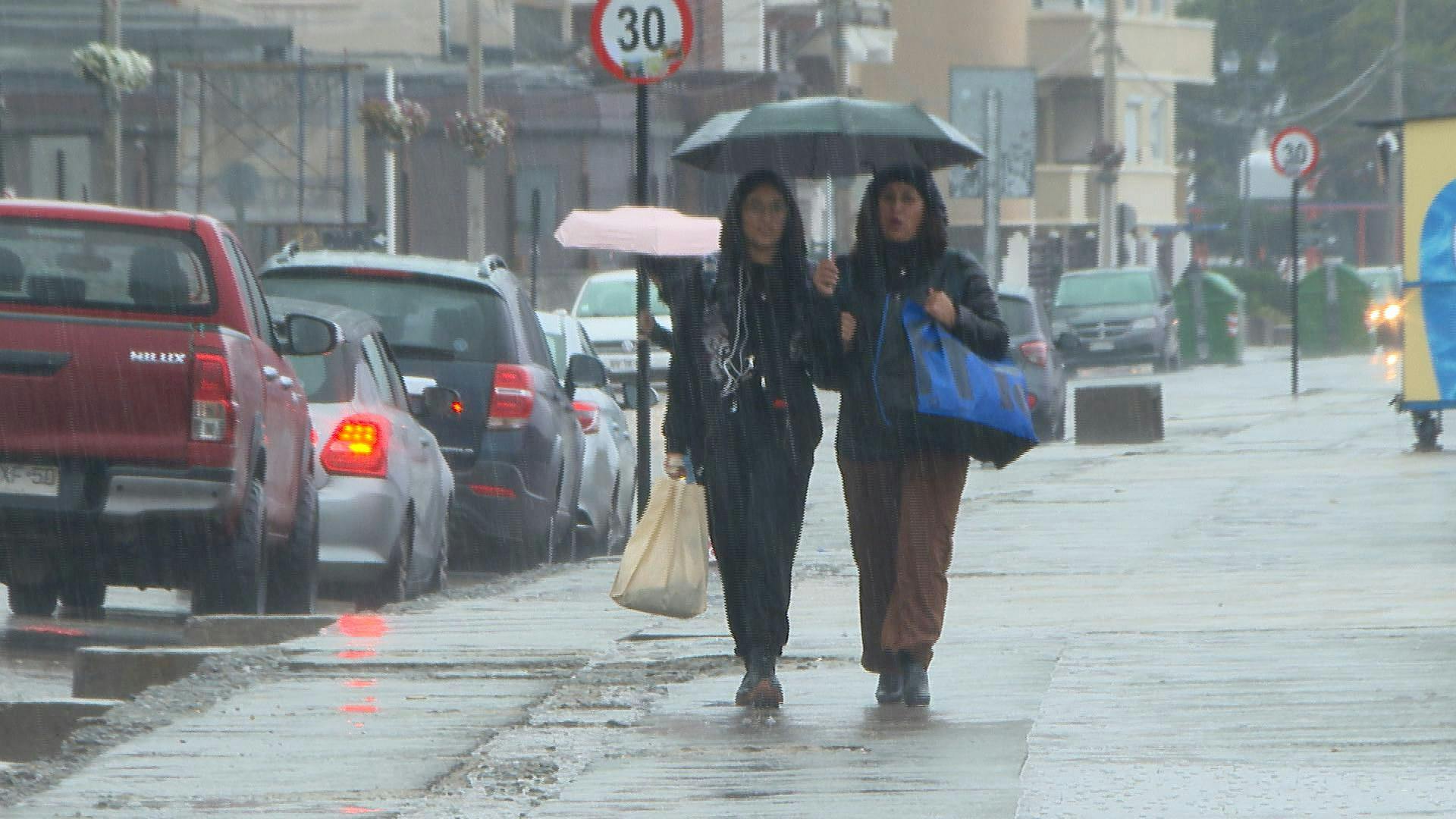Anuncian lluvias y marejadas para este viernes en la Región de Valparaíso