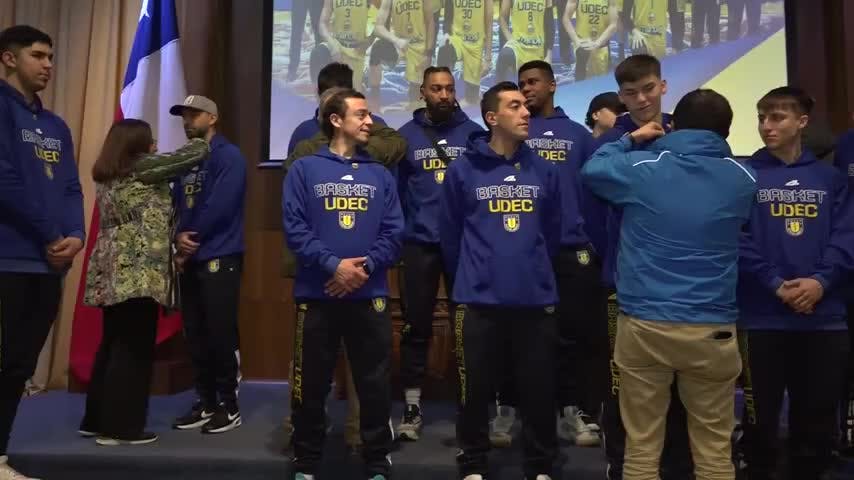 Concepción homenajeó a los campeones de basquetbol nacional