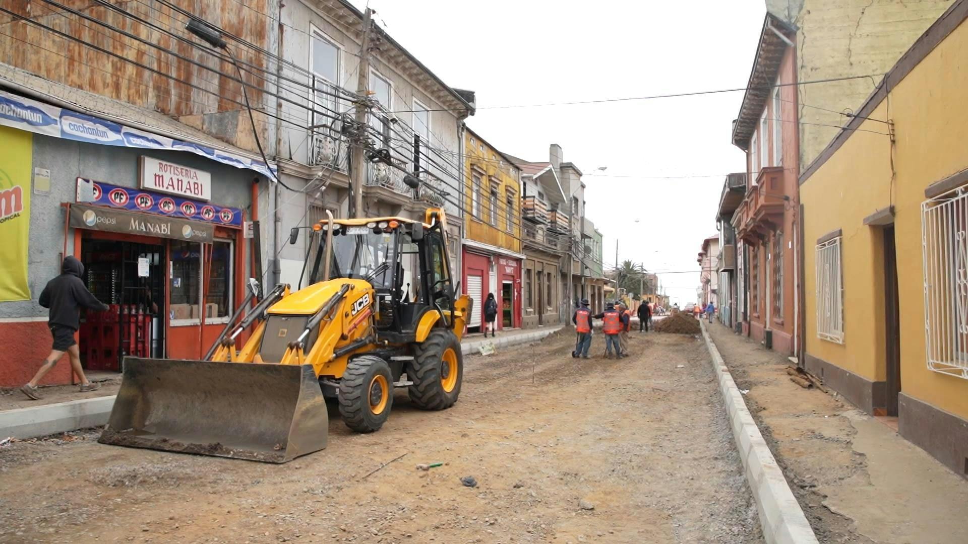 Entregan más de una decena de calles recién pavimentadas en Playa Ancha