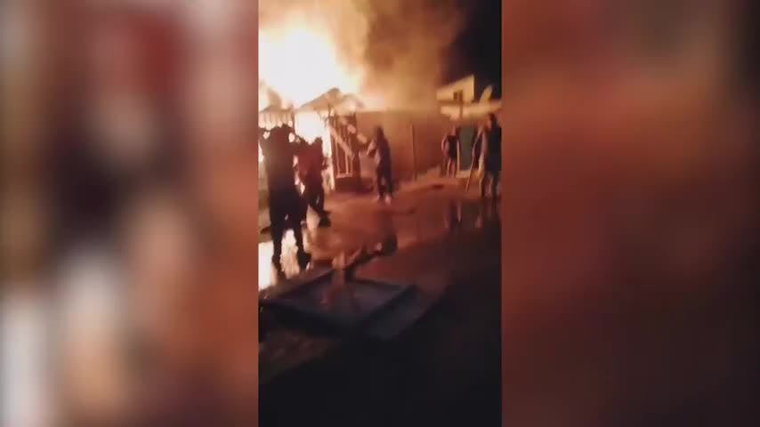 Familia quedó atrapada en su casa durante incendio