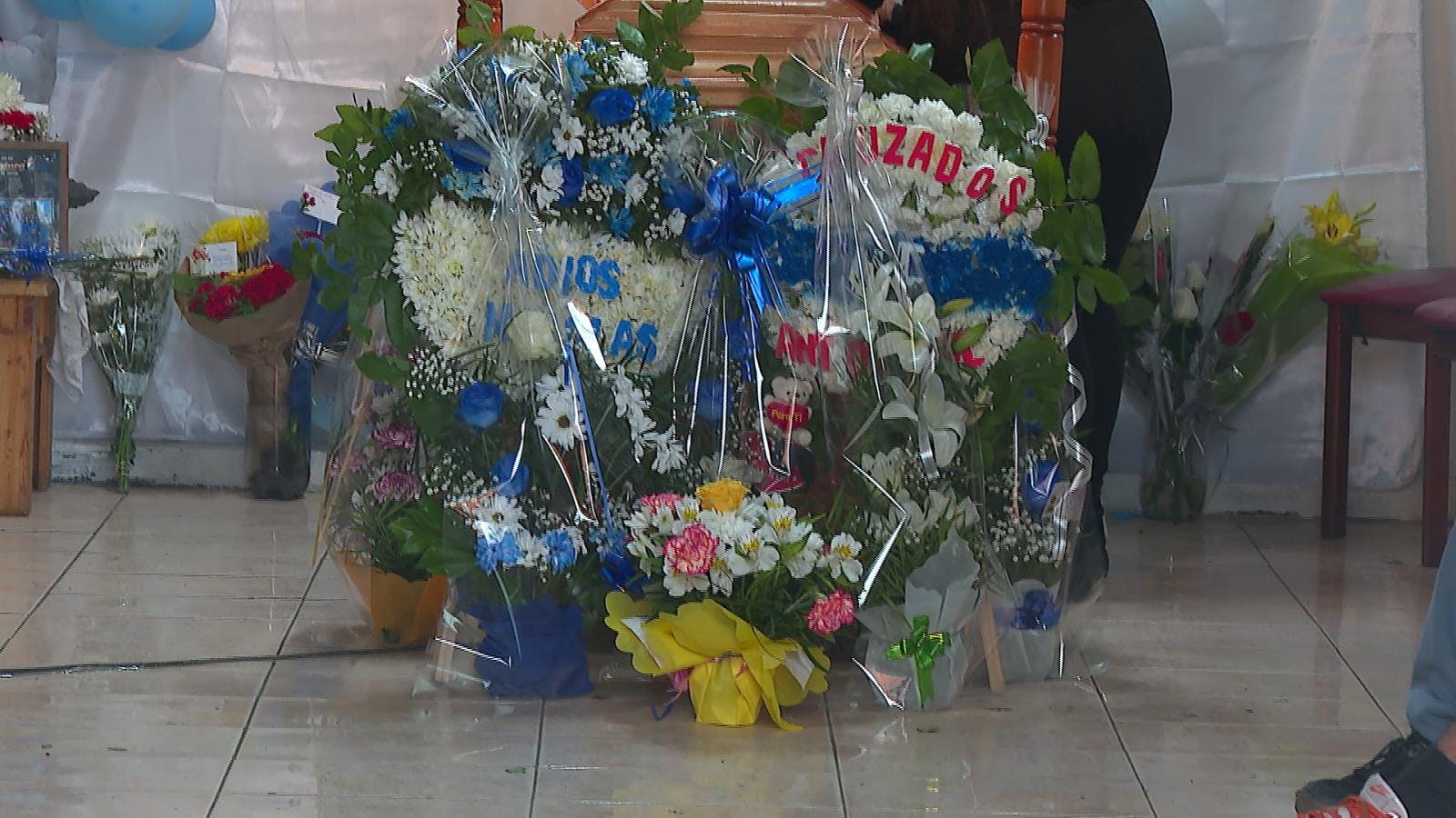 Familia pide aclarar responsabilidades en la muerte del joven tras cae de paso sobre nivel 