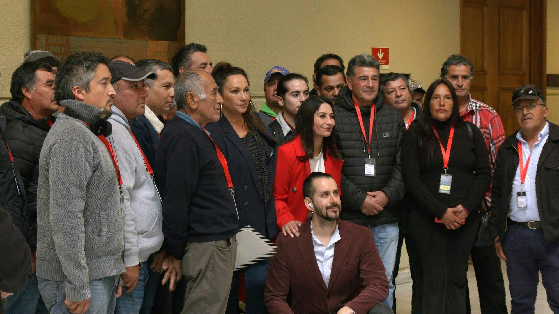Pescadores exigen acciones concretas ante crisis ambiental en Quintero y Puchuncaví