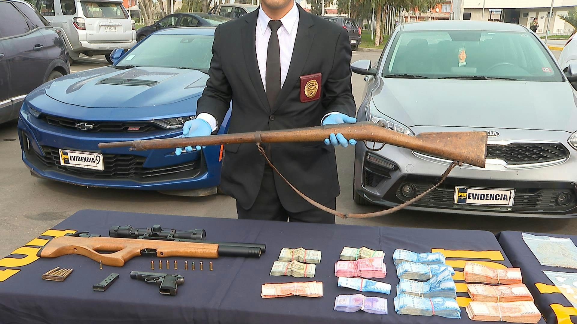 PDI incauta armas y drogas en la denominada Operación Bullet