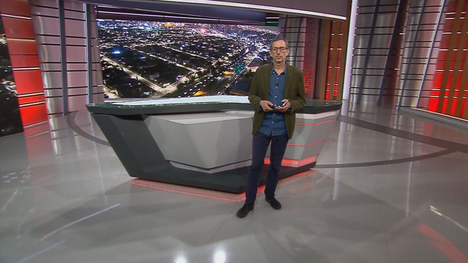 Medianoche - Miercóles 16 de agosto 2023