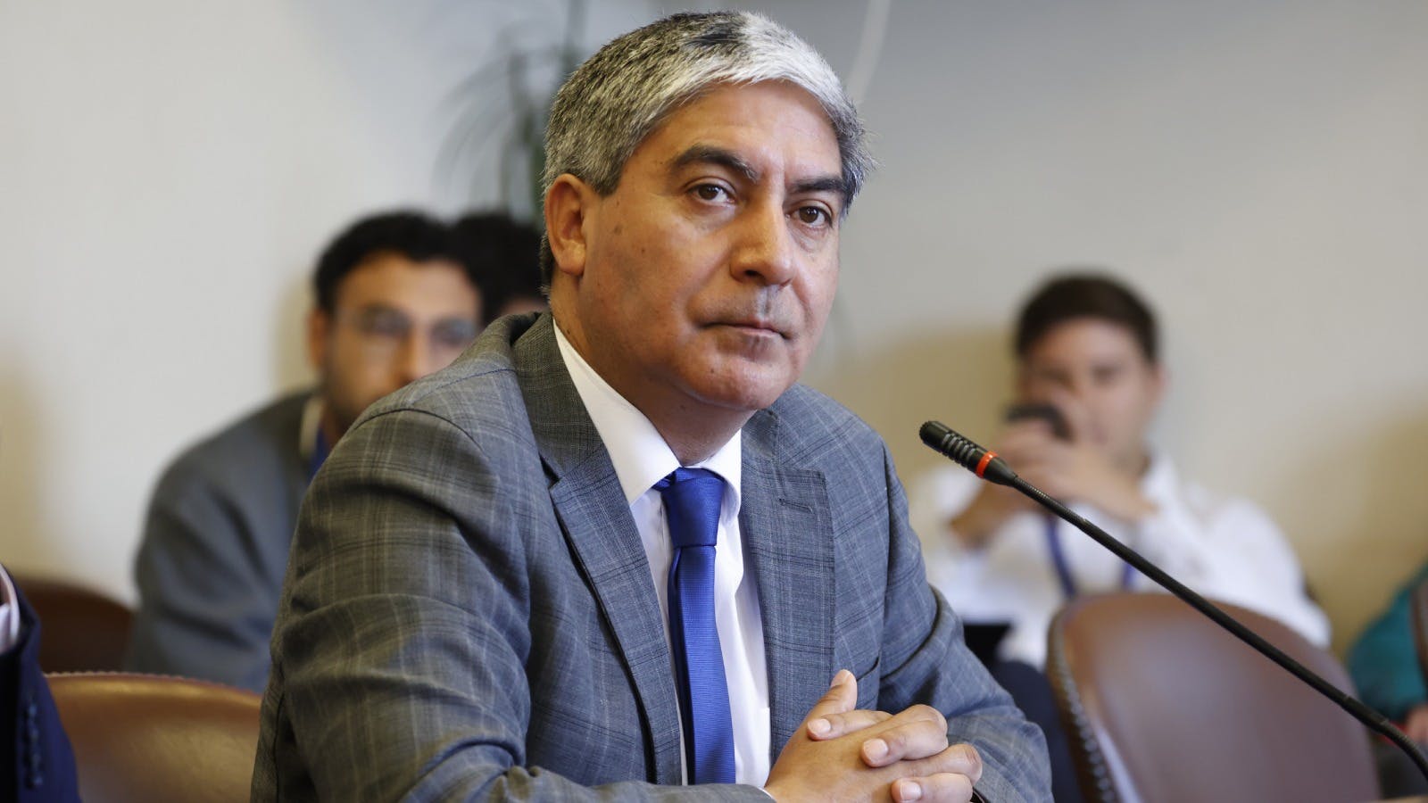 Diputado Leal (UDI) y cambio de gabinete: Esperábamos algo más profundo
