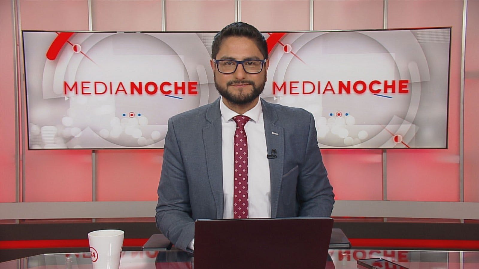 Medianoche - Martes 22 de agosto 2023