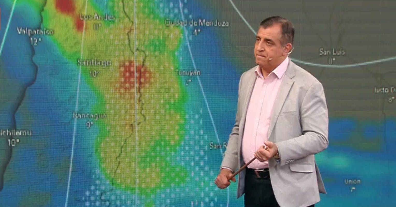 Su casa quedó inundada: Iván Torres aislado en el Cajón del Maipo por lluvias