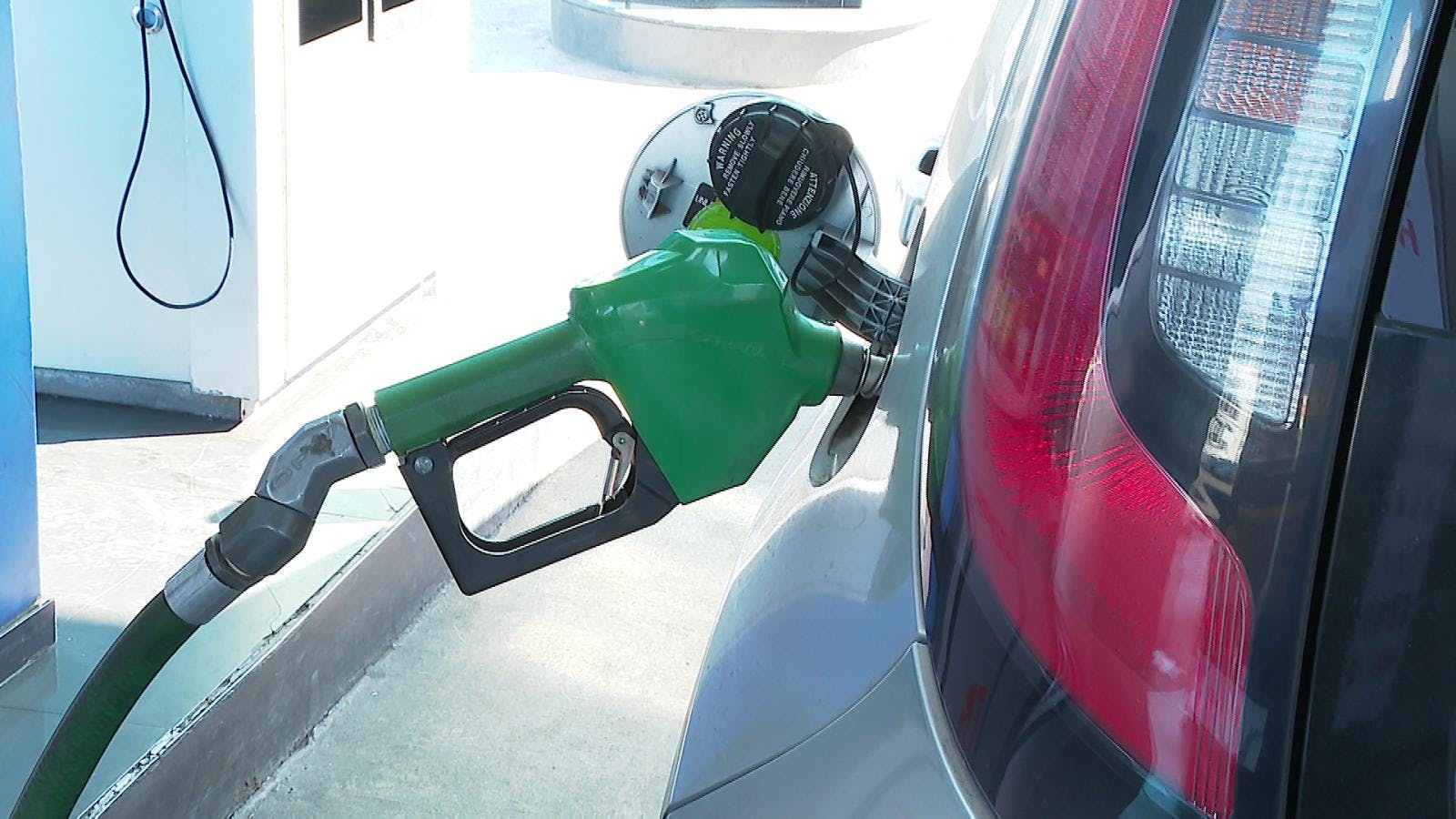 Este jueves se registró importante alza en precio de combustibles