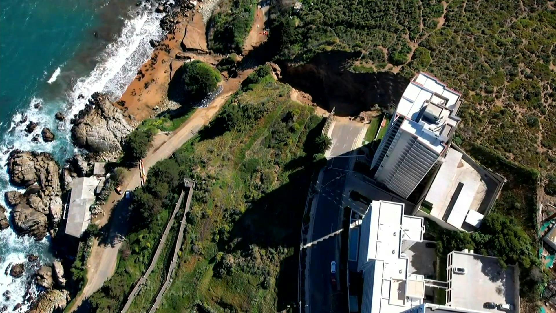 El Ministerio de Obras Públicas asume la responsabilidad por el socavón en Reñaca