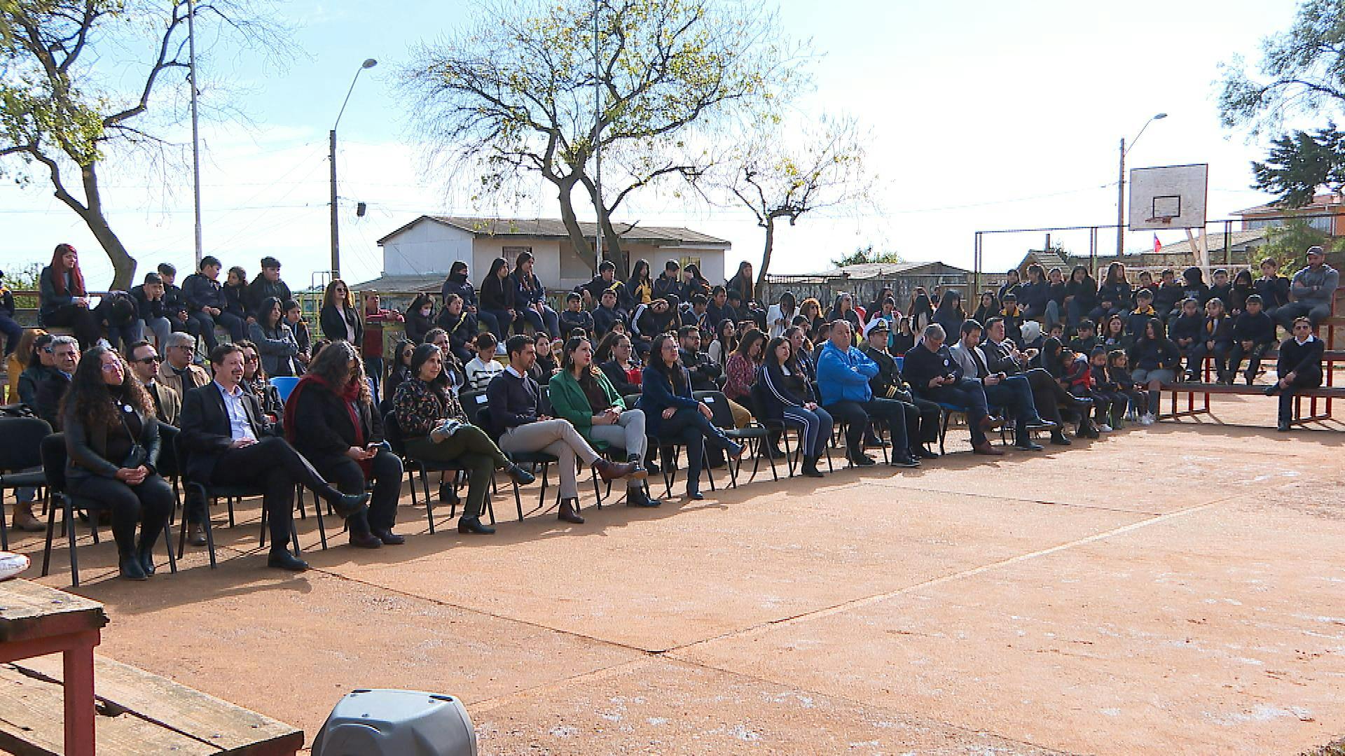 Realizan millonaria inversión para alumnos de Escuela Montedónico