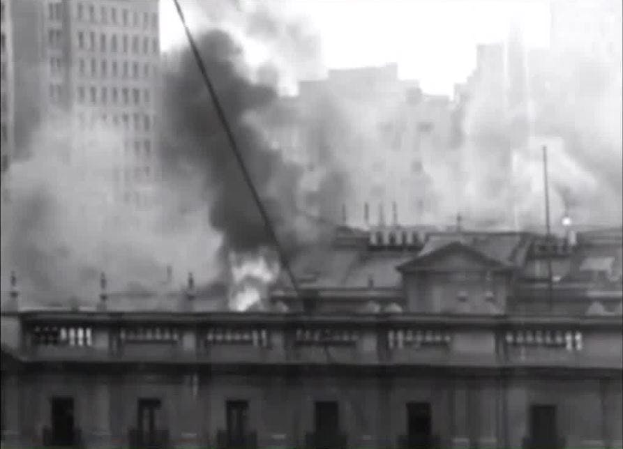 Impactante: Video inédito del bombardeo a La Moneda
