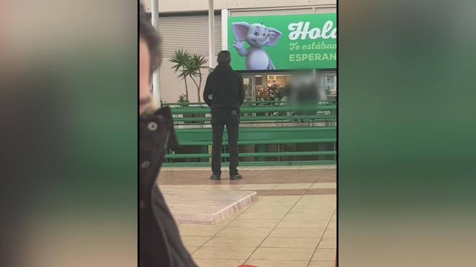 Carabineros inicia investigación de oficio tras violenta riña en supermercado