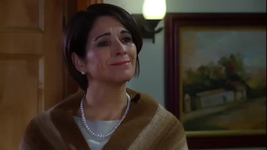 T1E02 | la chúcara: Laura vuelve con su primer amor  