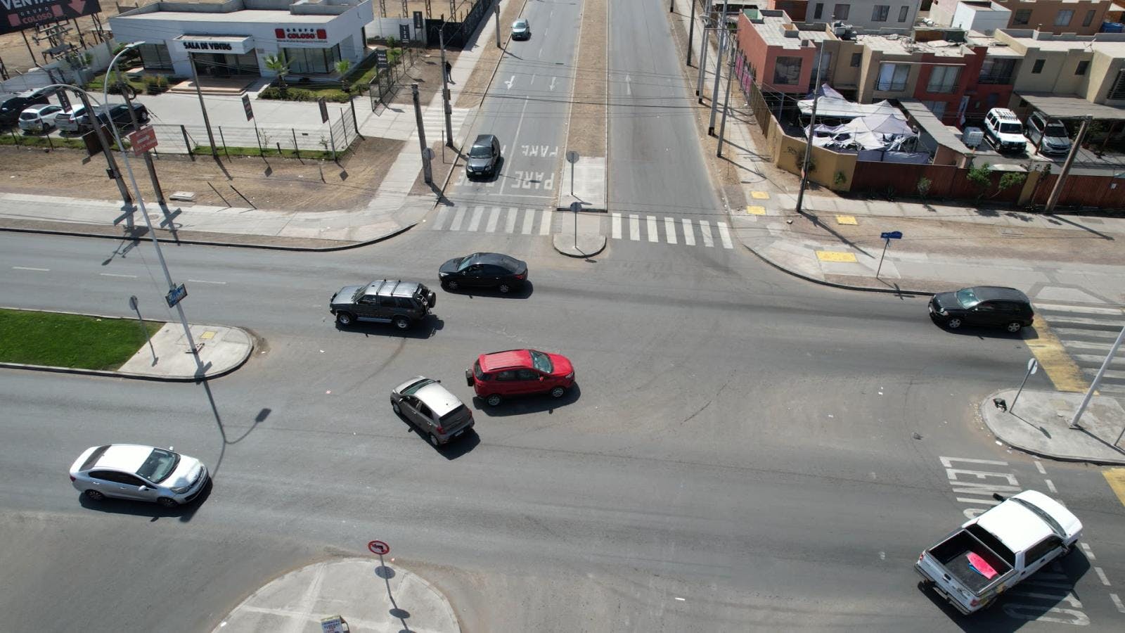 Caos en tránsito de vehículos en arteria ubicada en el sector norte de Antofagasta