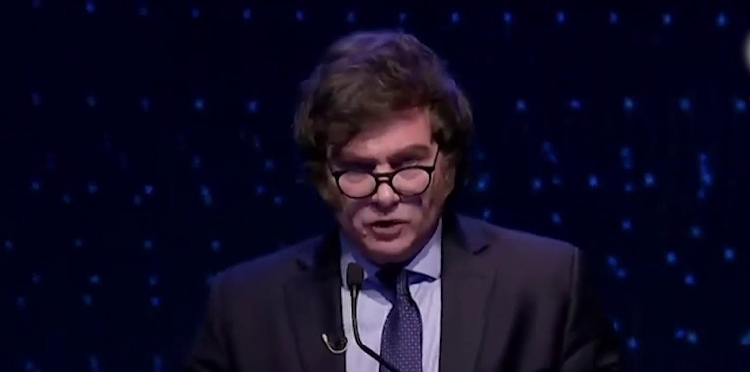 ¿Quién es Javier Milei, el ultraliberal que busca ser presidente de Argentina?