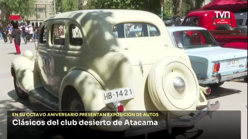 Realizan exposición de autos clásicos