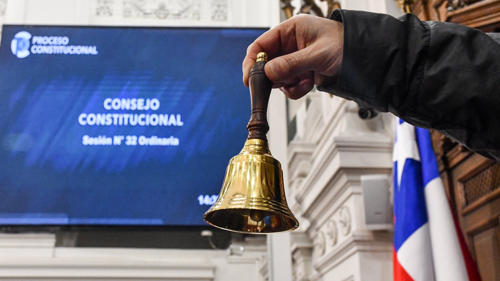 Académico analiza proyecto constitucional: Podría poner en peligro autonomía del Banco Central