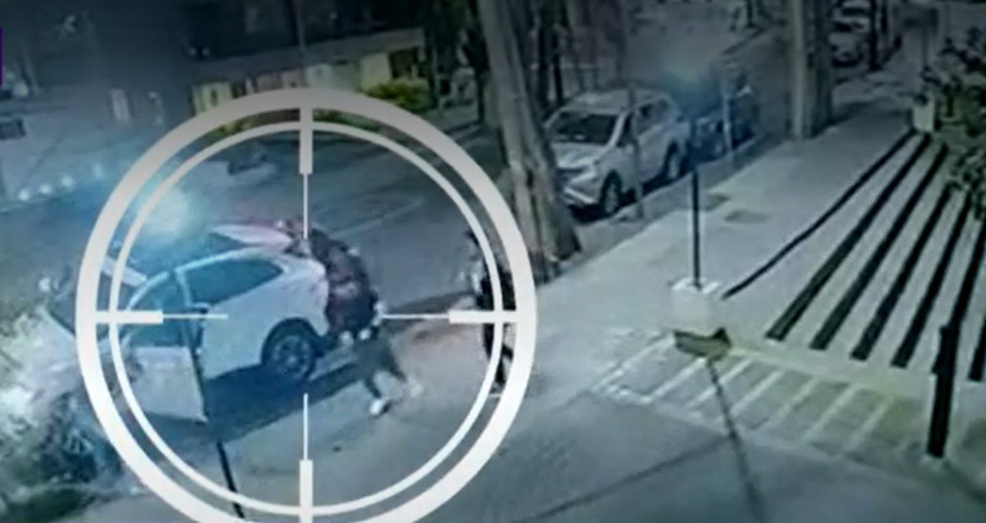Tenía a cinco tipos con pistola apuntándome
