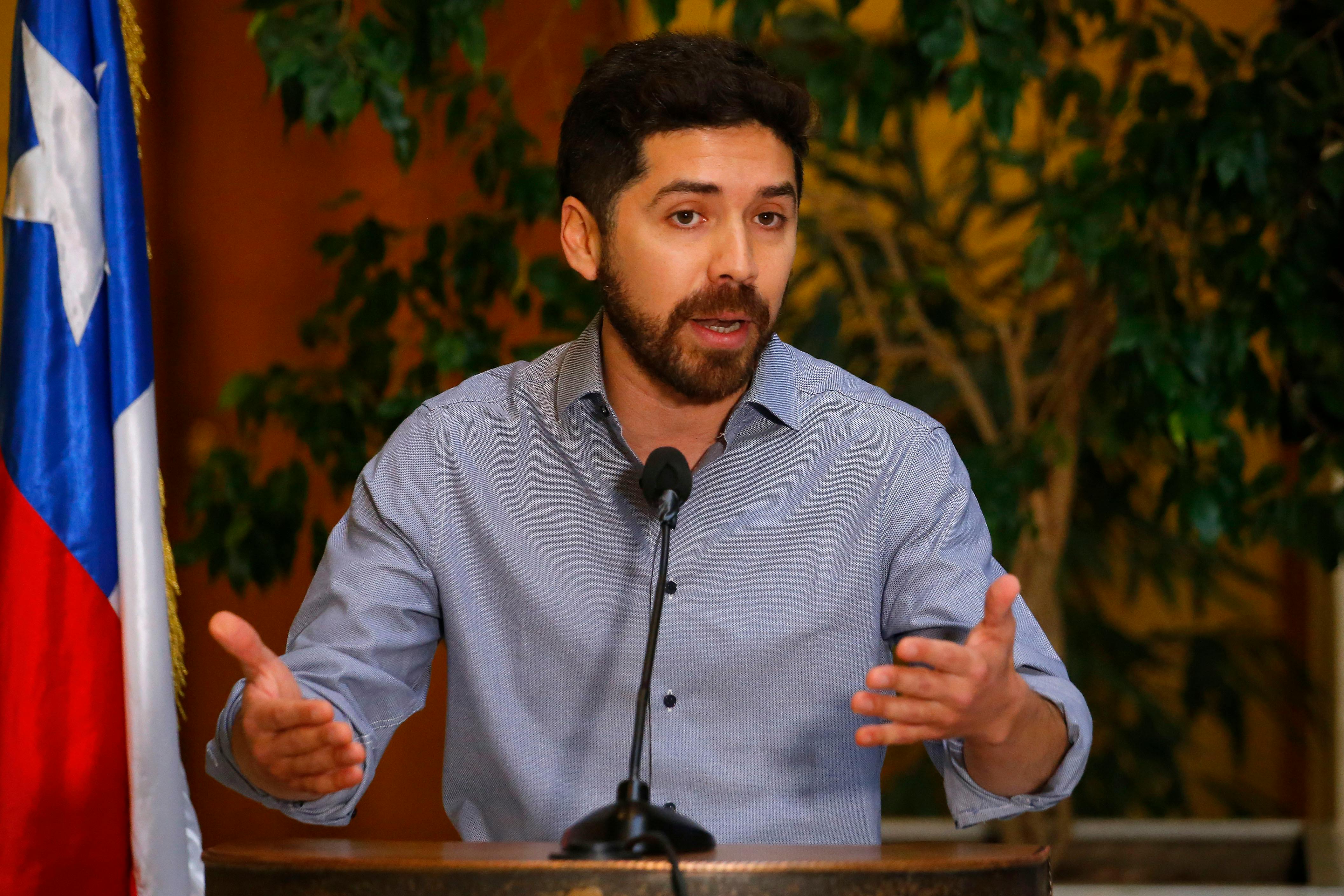 Santana y decisión del Gobierno de pausar trámite de Reforma a Pensiones: Es un error de estrategia
