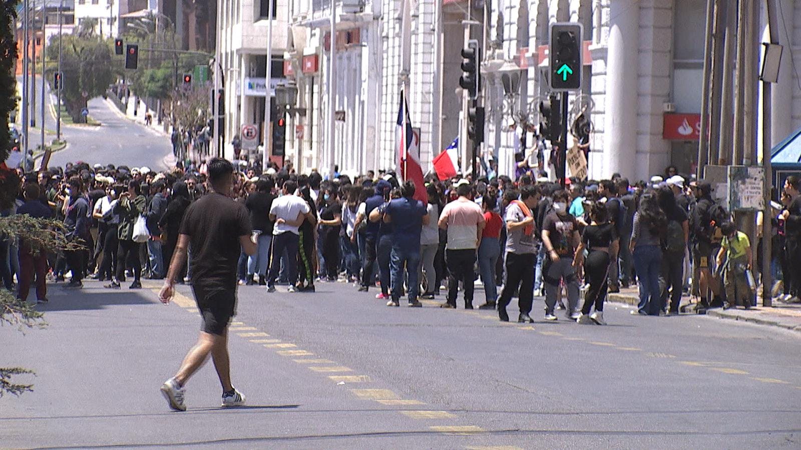 Síntesis de noticias regionales: coordinaciones ante eventuales manifestaciones por aniversario del 18-O