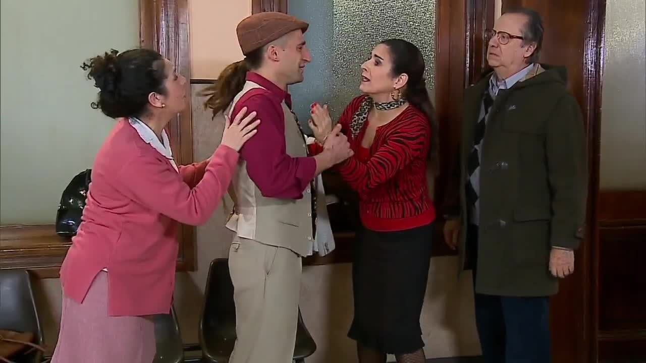 ¿Dónde está la niña? | Dama y obrero - T1E123
