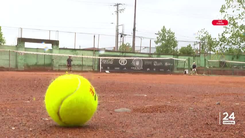 Tres torneos simultáneos de tenis en Talca
