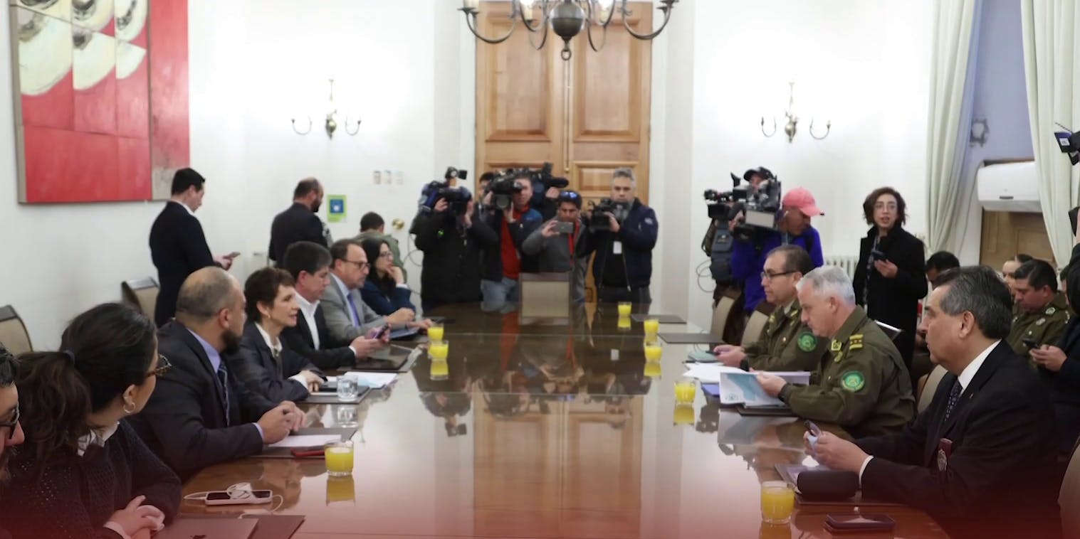Tras reunión con Alto mando policial: Gobierno promulga nueva Ley por Delito de Contrabando