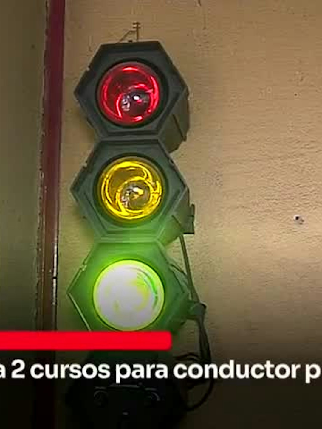 Abren postulaciones a 2 cursos para conductor profesional