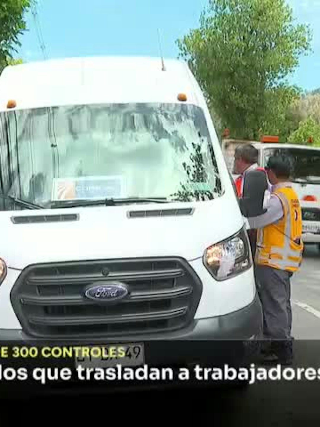 Fiscalizan vehículos que trasladan a trabajadores agrícolas