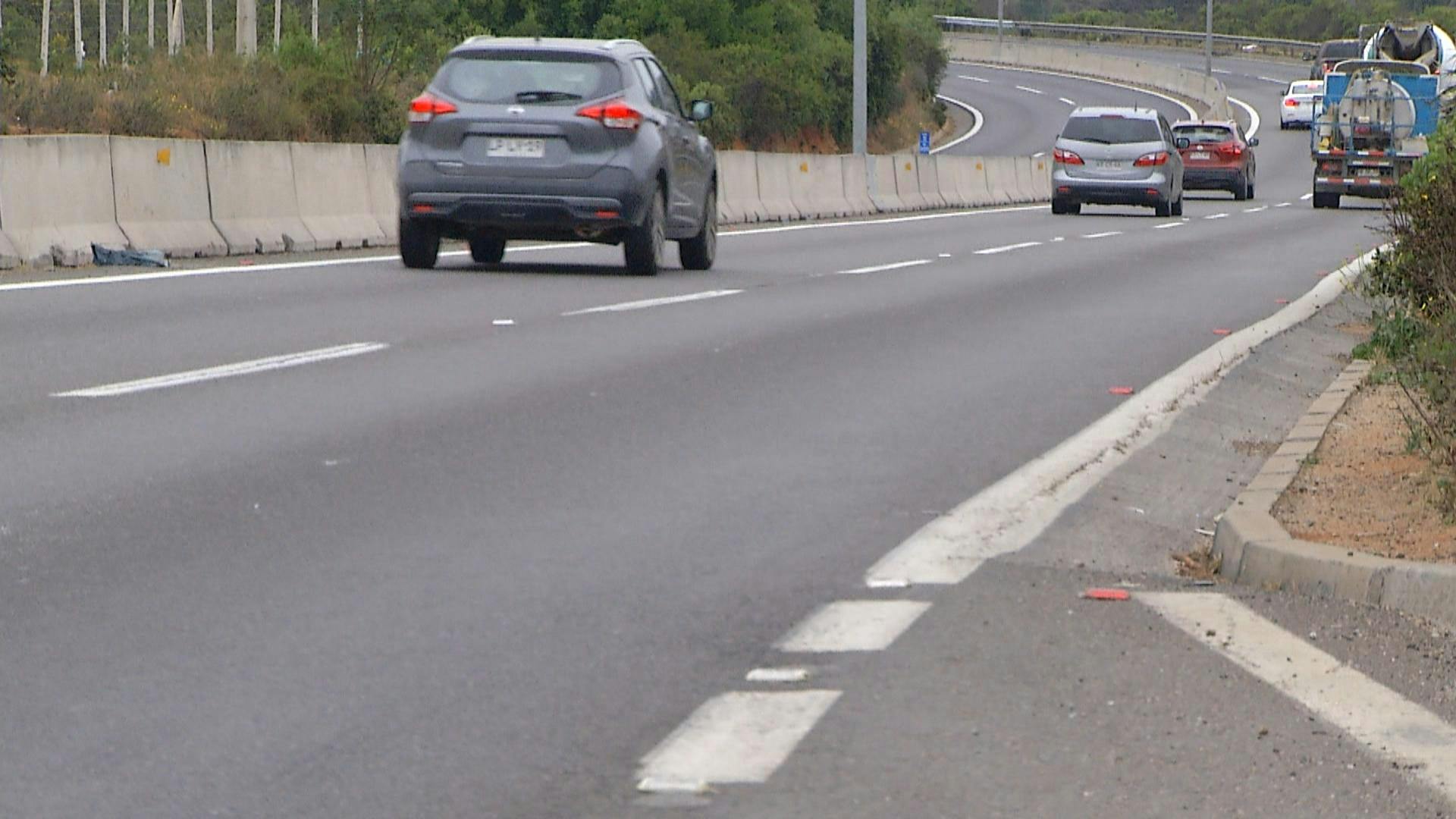 Graban a niños apedreando vehículos en el sector de Placilla