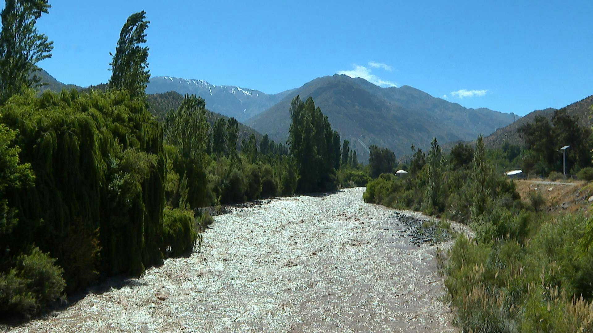 Los Andes y San Felipe en alerta por aumento en caudal de los cursos de agua por deshielos