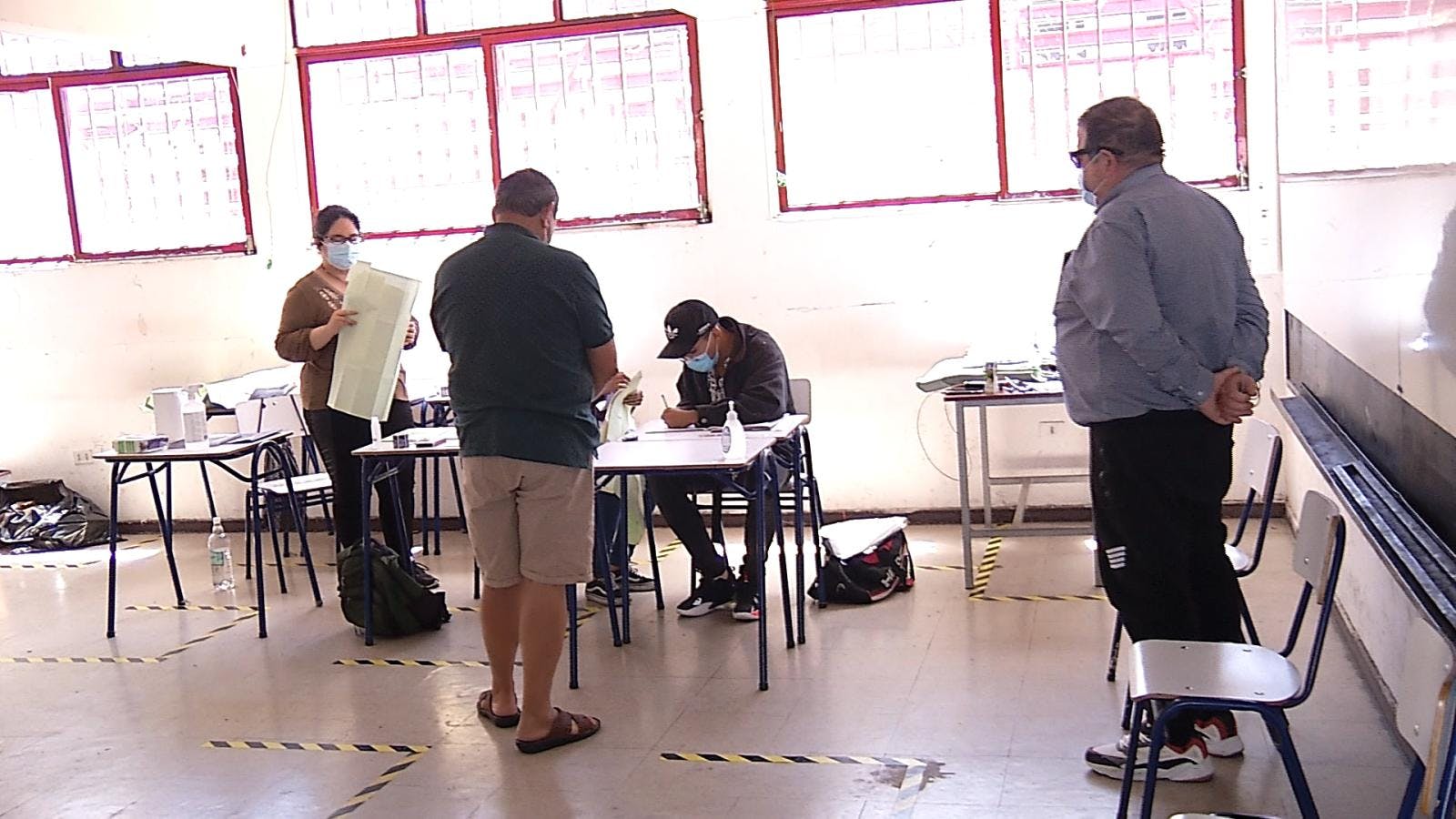 Excusa de vocales de mesa termina mañana 29 de noviembre 