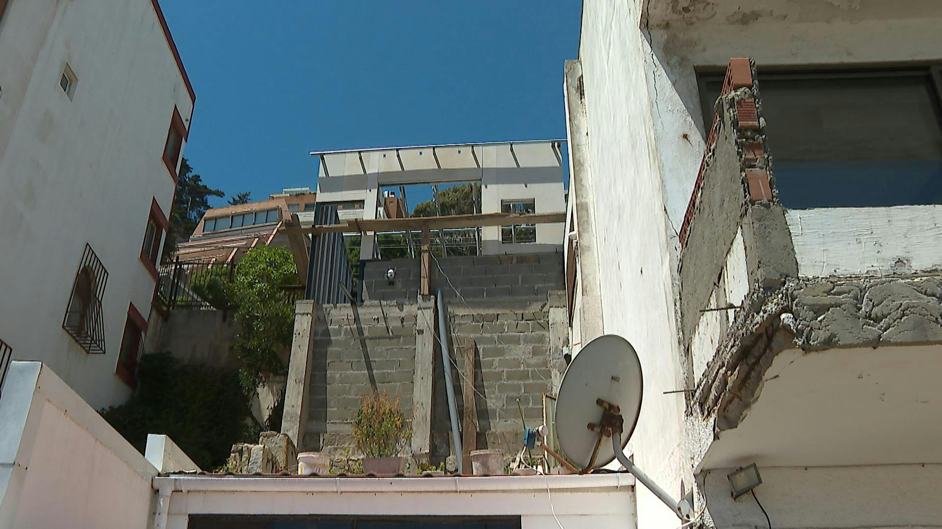 Denuncian a vecina de Reñaca por realizar ampliación irregular en su vivienda